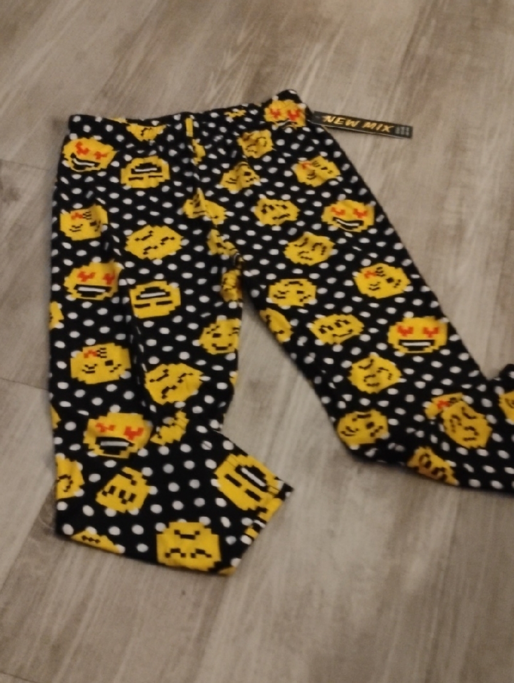 New Mix Capri Pants with Yellow Emoji & White Polka Dots❤️🆕✨🎁